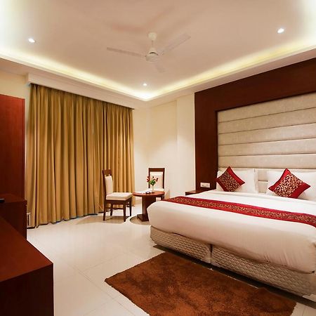 Hotel Z Suite-Near Delhi Airport Neu-Delhi Exterior foto