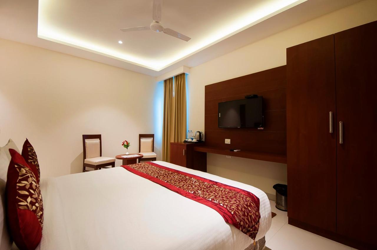 Hotel Z Suite-Near Delhi Airport Neu-Delhi Exterior foto